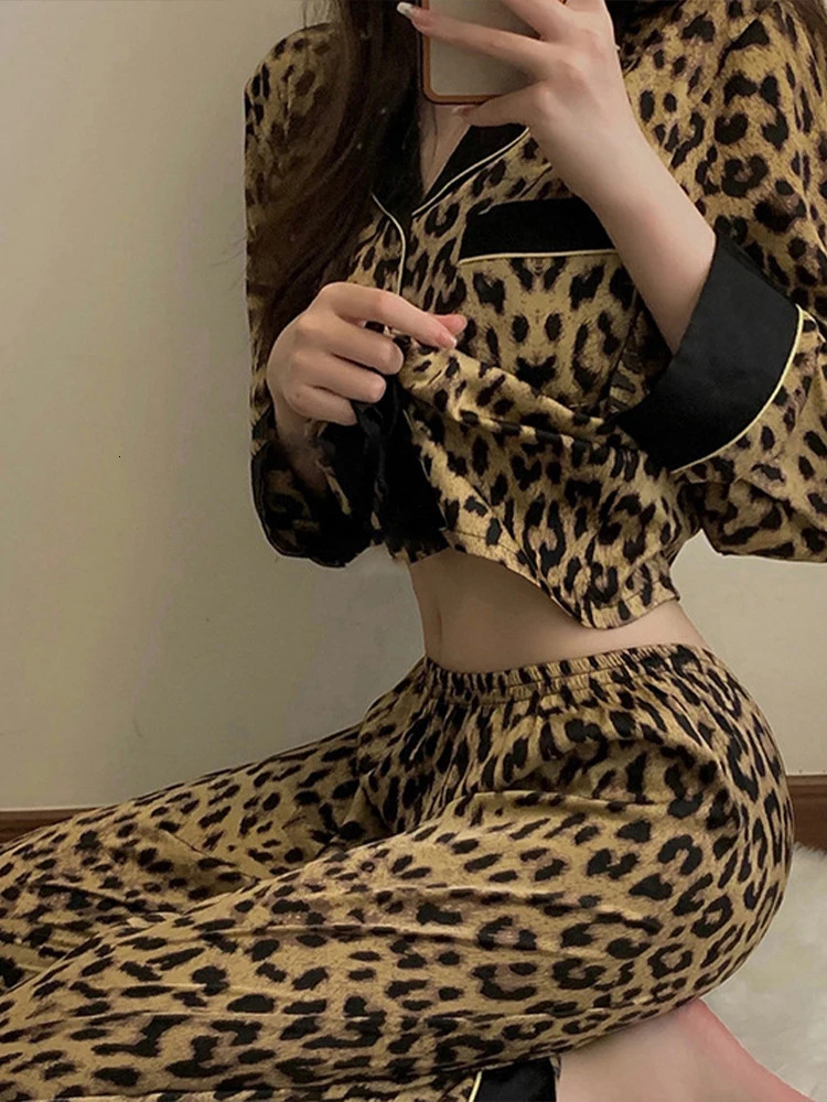 fashion 2025 Korean Fashion Leopard Cardigan Leisure Wear Women Nightgown Cosplay Sexy New Autumn Winter Casual Pama Sets
