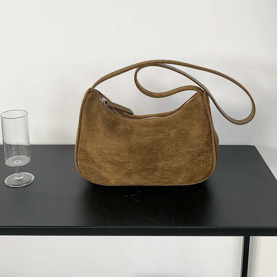 CMM Korean Version Suede Crossbody Bag for Women Autumn and Winter Niche Versatile Shoulder Bag Plush Simple Small Square Bag