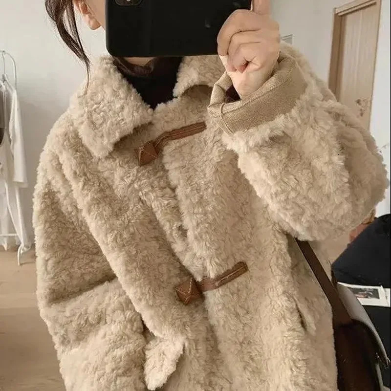 Winter wool jacket womens synthetic wool coat womens suede fur coat mens warm and thick sheepskin coat 241007