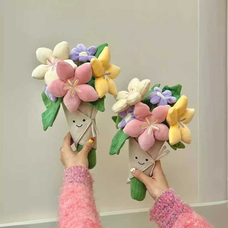 Holding Bouquet Plush Toy Kawaii Simulated Tulip Flower Doll Plush Toy Christmas Graduation Gift For Girls 28CMXJ241019