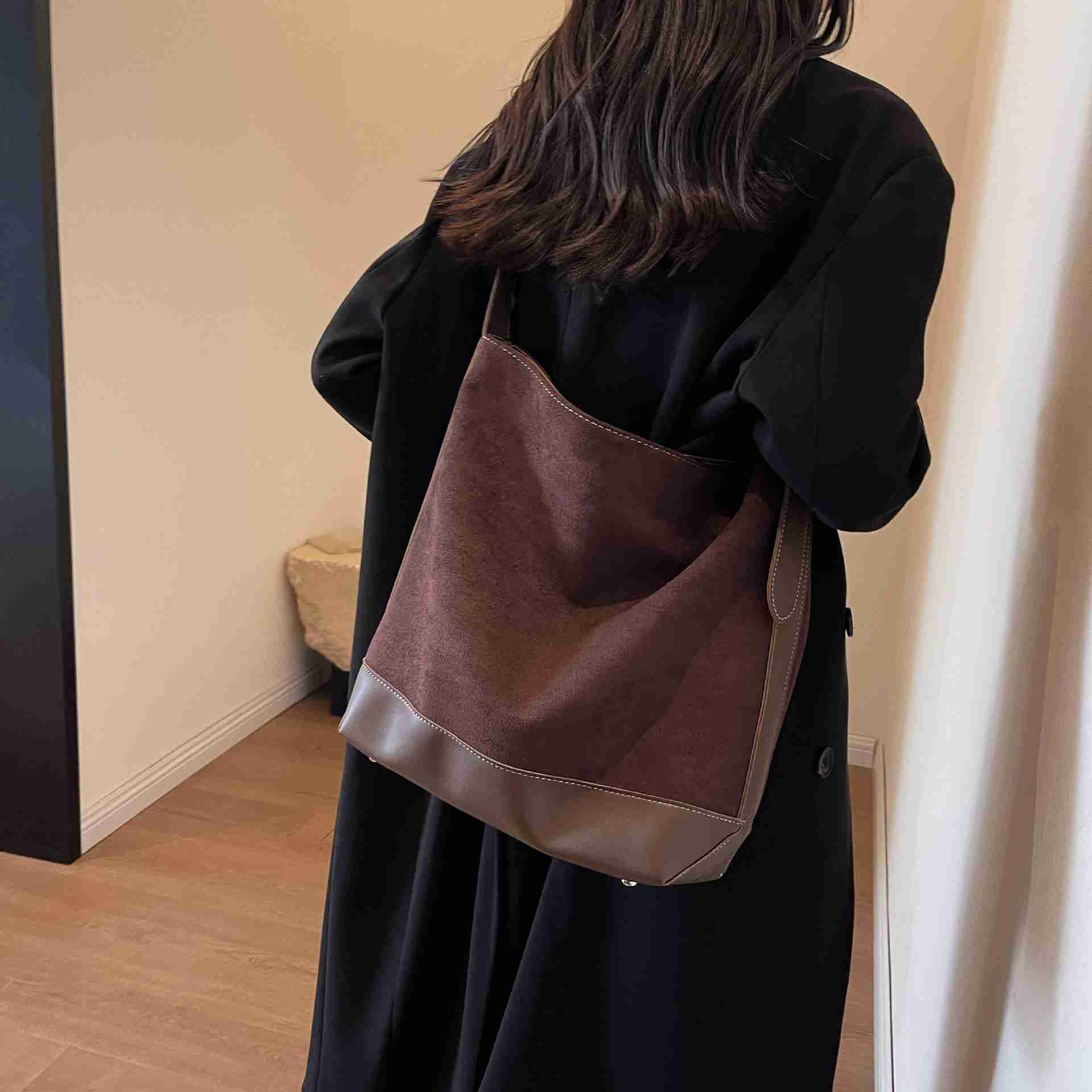 CMM Advanced Suede Bag for Women New Fashion Texture Shoulder Bag Large Capacity Crossbody Bucket Bag