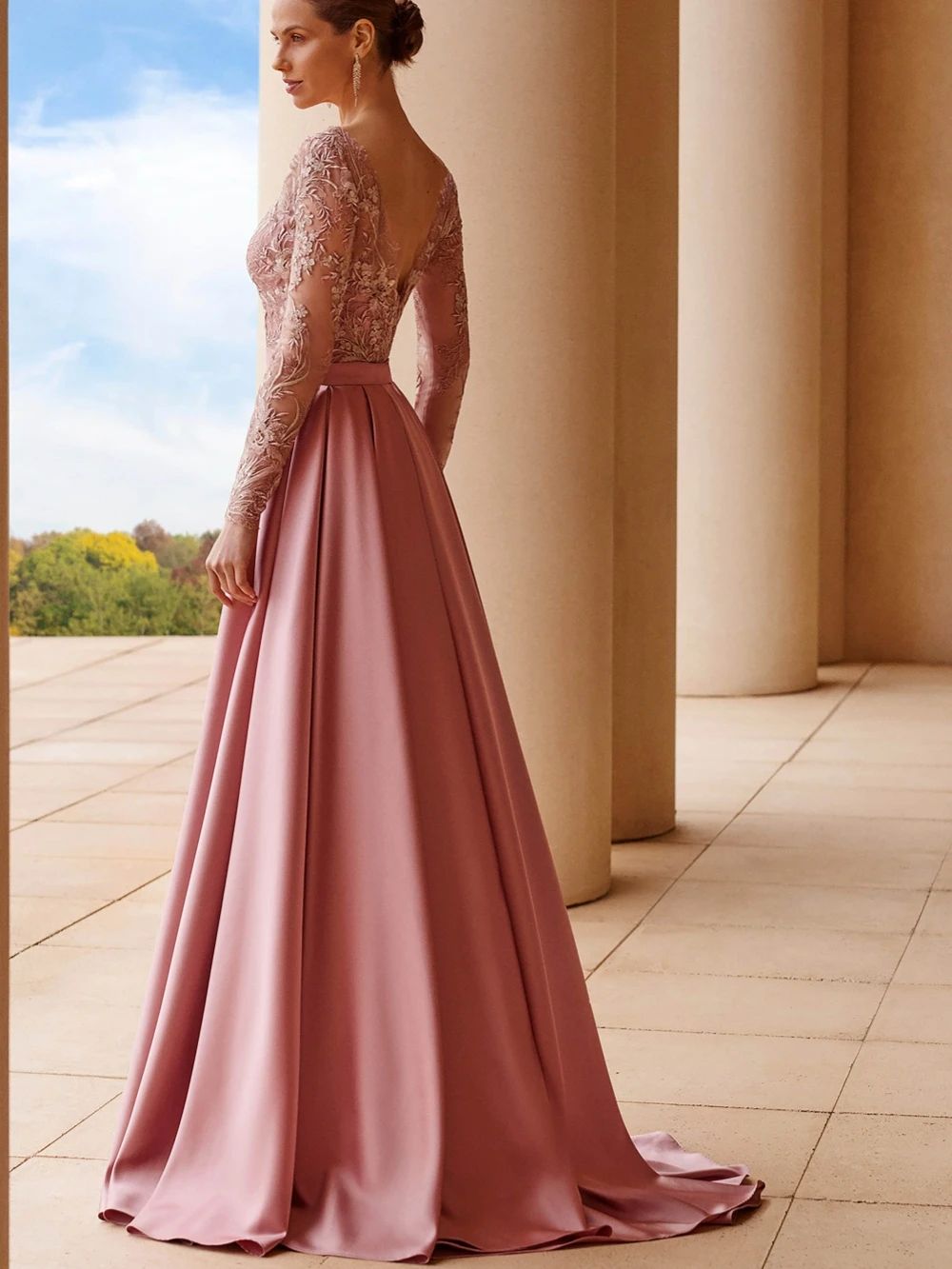 Elegant Long Sleeves Mermaid Mother Of The Bride Dresses Lace Appliques Wedding Guest Dress Detachable Train Groom Mom Evening Formal Wear 2025