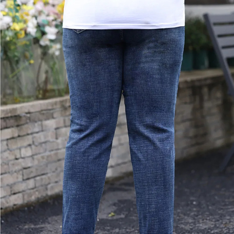 Plus Size Women Jeans 6XL 110KG Stretched Classic Denim Trousers 5XL 4XL Loose Big Female Retro Girl High Waist Pencil Pants 241007