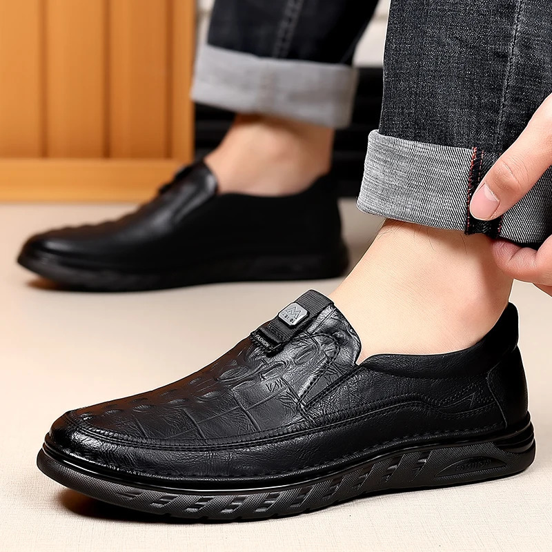 Four Seasons Mens Loose Fashion Minimalism and Versatile Style Outdoor Leisure Business Party Daily Office Shoes 241019