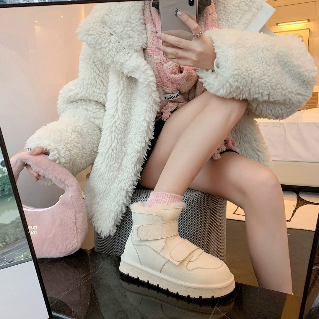 Winter Warm Fleece Boots: Trendy Versatile Height Increase Women's Shoes a104