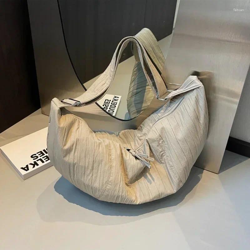 2025 NEW Hobo Nylon Zipper Shoulder Bag Solid Color Simple Fashion Crossbody Soft Versatile Commuting Western Style Handbag zhanyishengli