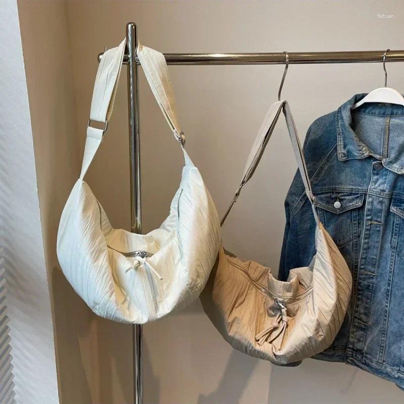 2025 NEW Hobo Nylon Zipper Shoulder Bag Solid Color Simple Fashion Crossbody Soft Versatile Commuting Western Style Handbag zhanyishengli