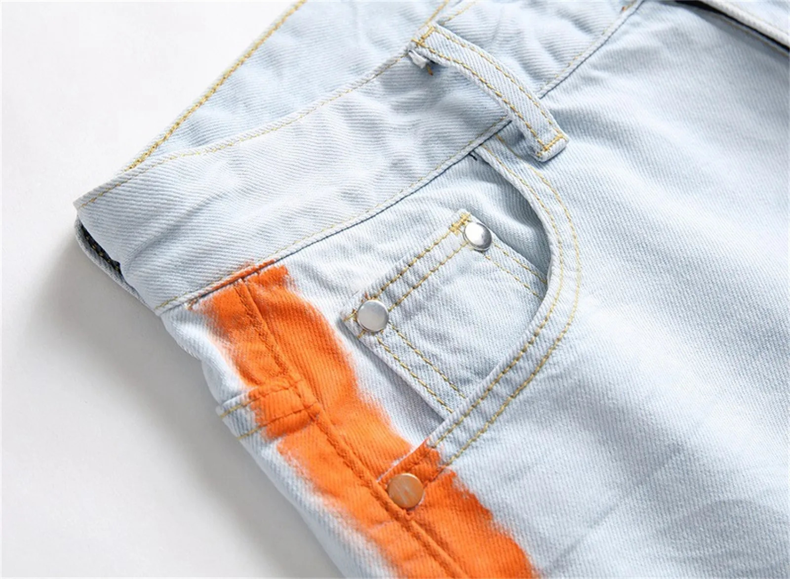 Fashion Straight Light Jeans Personality Brushed Ripped Patch MenS High Waist Slim Men Baggy Harem Jean Trousers 241008