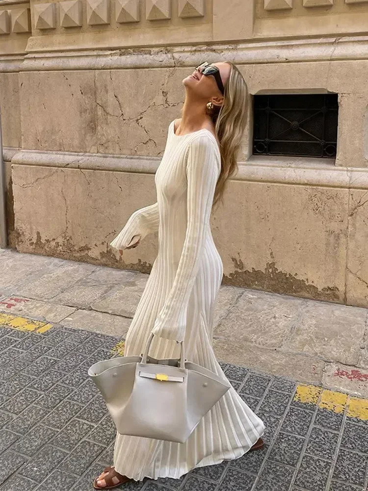 Streetwear Solid V Neck Lace Up Slim Dresses Elegant Pleated Full Sleeves Knitted Maxi Dress Women 2024 Autumn Winter Dress 241010