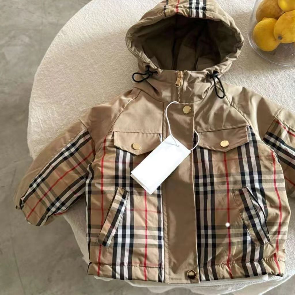 Outwear Baby Designer Coat Kids Jackets Boys Girls Down Hooded Big Children Clothing Windbreaker