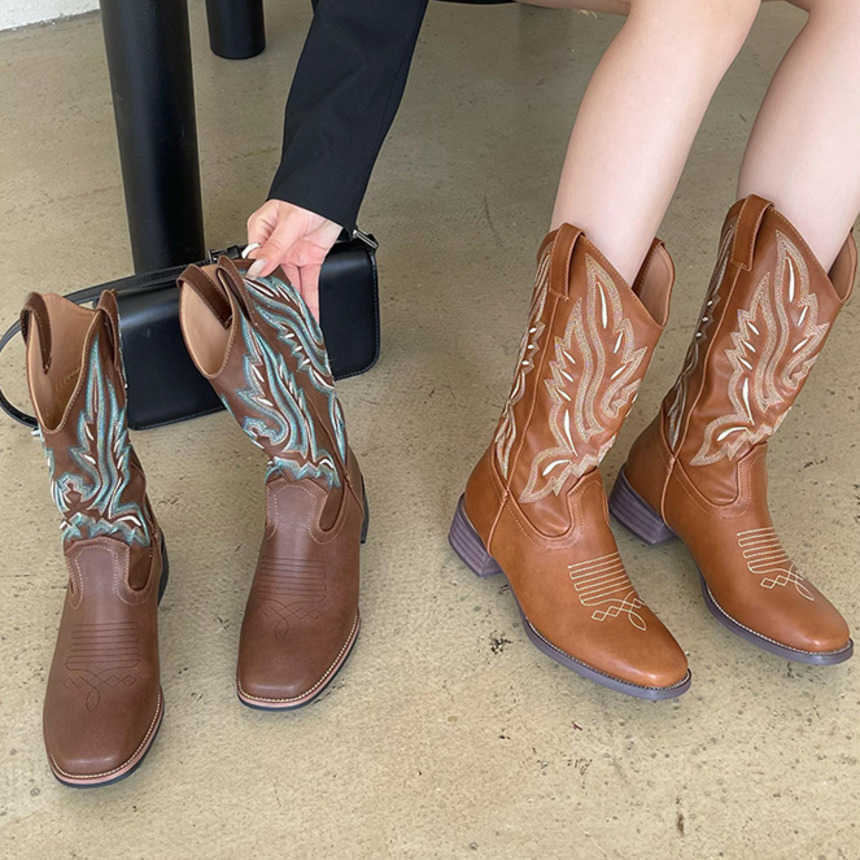 Fashion Boots Thick Heel Versatile Western Cowboy Boots V-mouth Embroidery Sleeve Boots Middle Tube Square Head Martin Boots 241008
