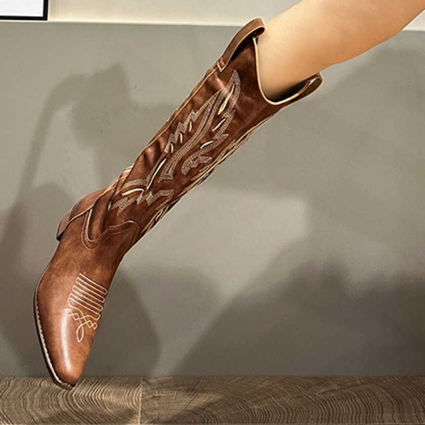 Fashion Boots Leather Embroidered Western Cowboy Boots Coarse Heel Ankle Boots Square Head Knight Boots Chelsea Boots Mid Length Boots 241008