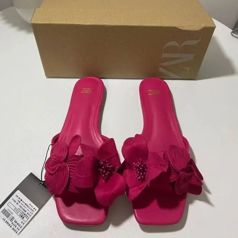 Summer Large Size Womens Slippers Korean Fashion Wear Outside Slides Elegant Flowers Ladies Flat Slippers slippers women 241008
