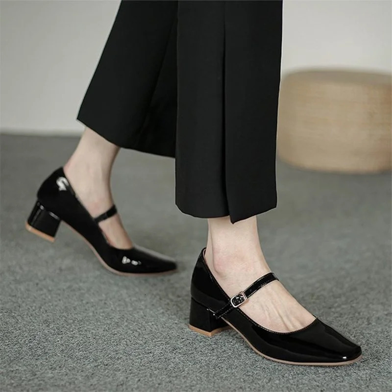 womens red and black Mary Jens shoes high-quality leather low heel dress shoes square toe shallow buckle strap womens shoes 241019