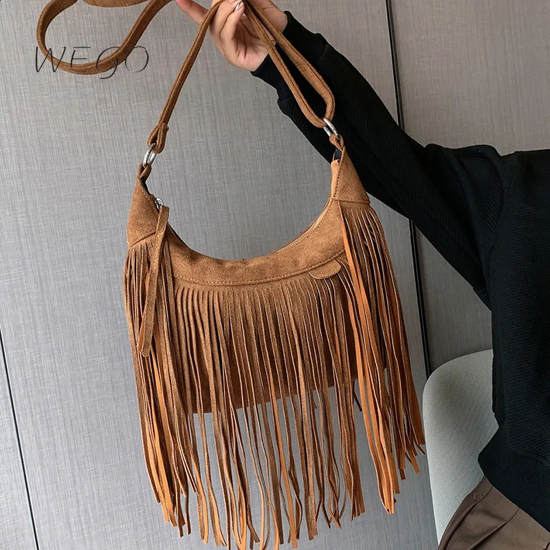 Retro tassel large capacity bag for womens autumn and winter handbag womens shoulder bag simple cross shaped bag 241021