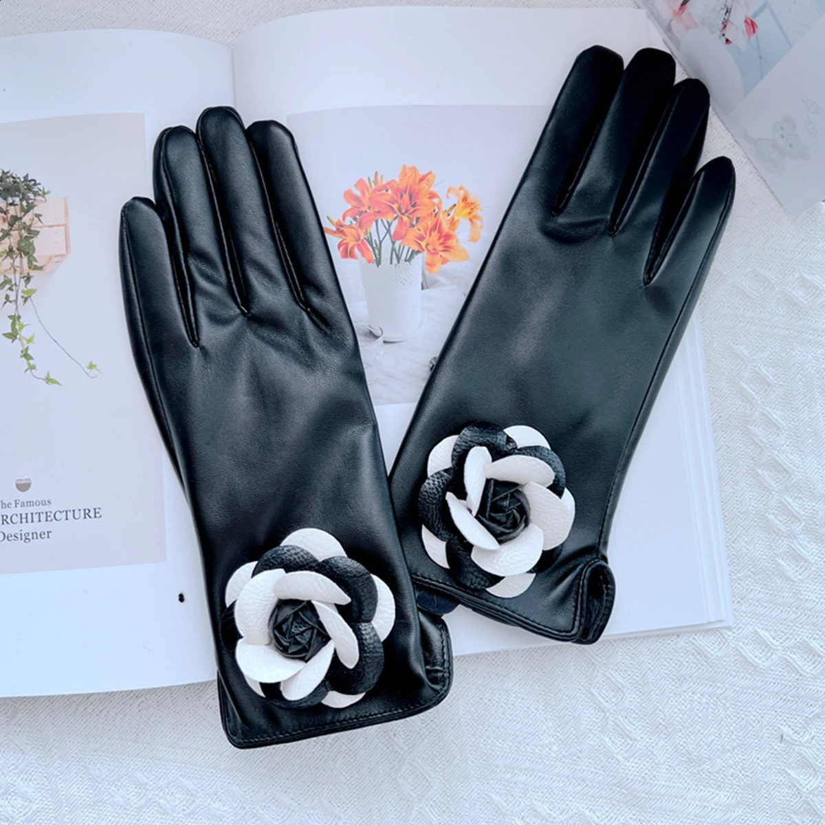 Flower Women PU Leather Gloves Winter Warm Plus Velvet Thicken Full Finger Outdoor Riding Touch Screen Driving Mittens 241024
