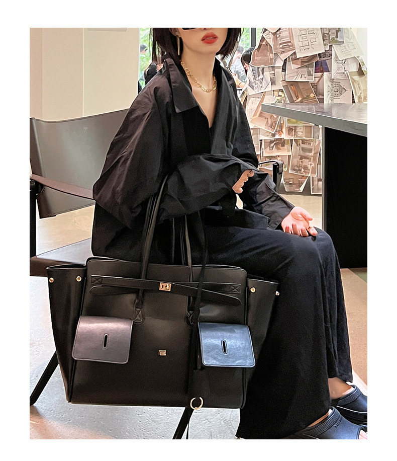 Black Bag Large Capacity Travel Luggage Bag High Quality Square Buckle Design Shoulder Luxury Handbag Shopper Women Bag