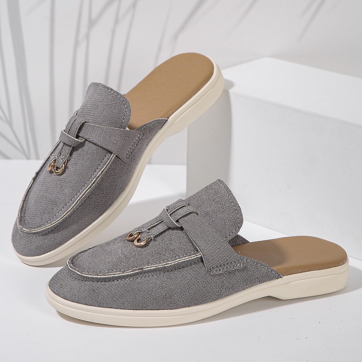 Casual New Flat Bottom Lock Tassel Loafers Fashion Women Single Brand Metal Buckle Slipper Mules Comfortable Slip on Shoes 61a6