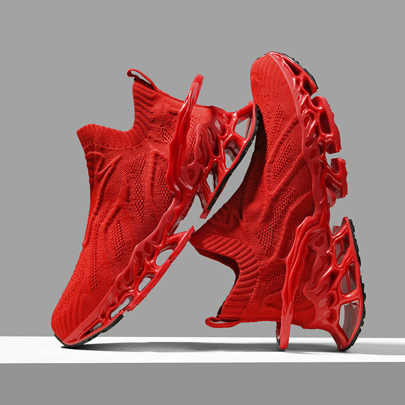 Men Fashion Sports Shoes New Trendy Designer Sneakers Flying Weaving Breathable Blade Shoes Plus Size Triple Black White Red Free shipping