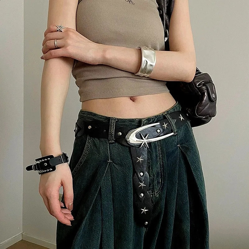 Steampunk belt womens Y2K pentagonal stud belt star western denim emo belt dress Pu leather metal jeans accessories 241021
