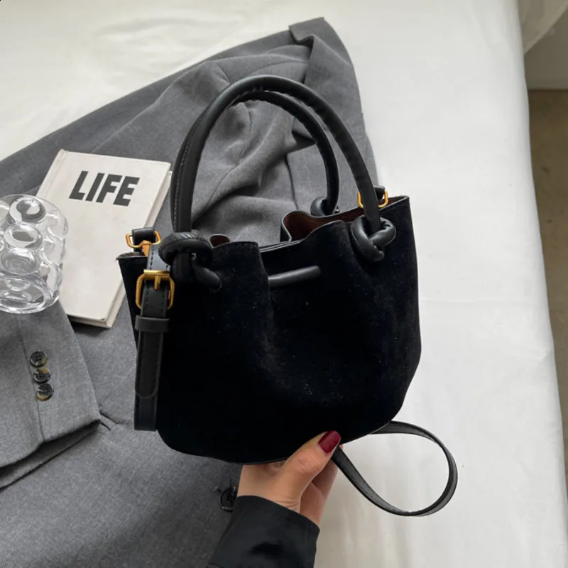 Womens mini suede shoulder bag winter Y2K fashion trend womens cross body bucket bag womens handbag and wallet 241021