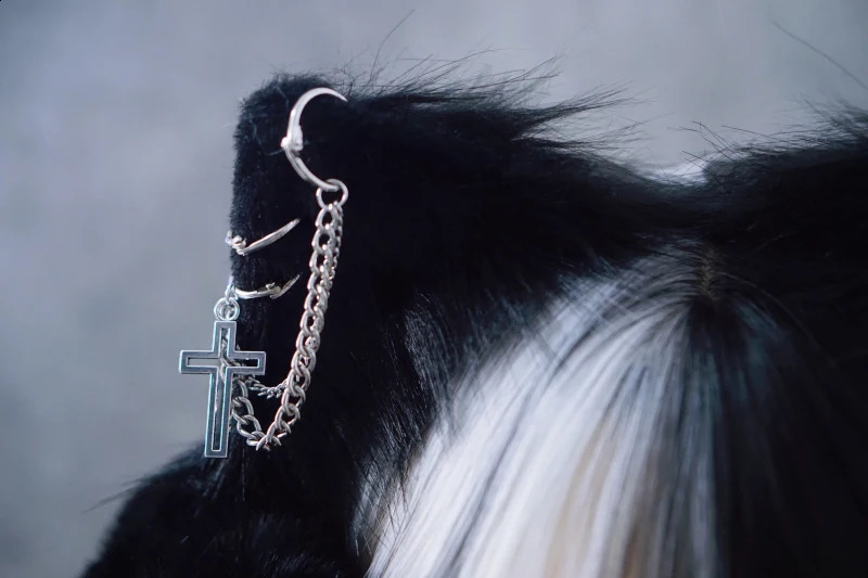 Harajuku Gothic Cross Metal Chain Plush Cat Ear Warm Earmuffs Winter Faux Fur Black Rivet Warmer Muffs Streetwear Ear Covers 241024