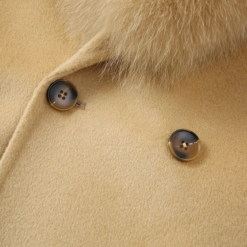 mens real wool coat with detachable big real fox fur collar warm coat for winter and autumn fluffy natural fur QN5123 241021