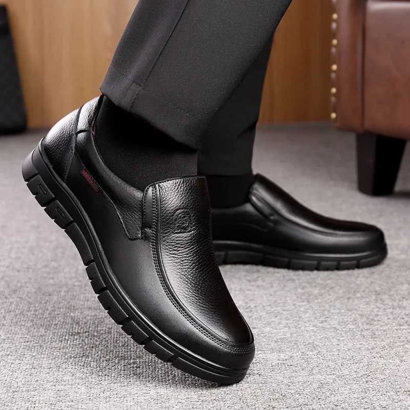 Genuine Leather Handmade Shoes 2023 Casual Shoes For Men Flat Platform Walking Shoe Outdoor Footwear Loafers Breathable SneakersXJ250118
