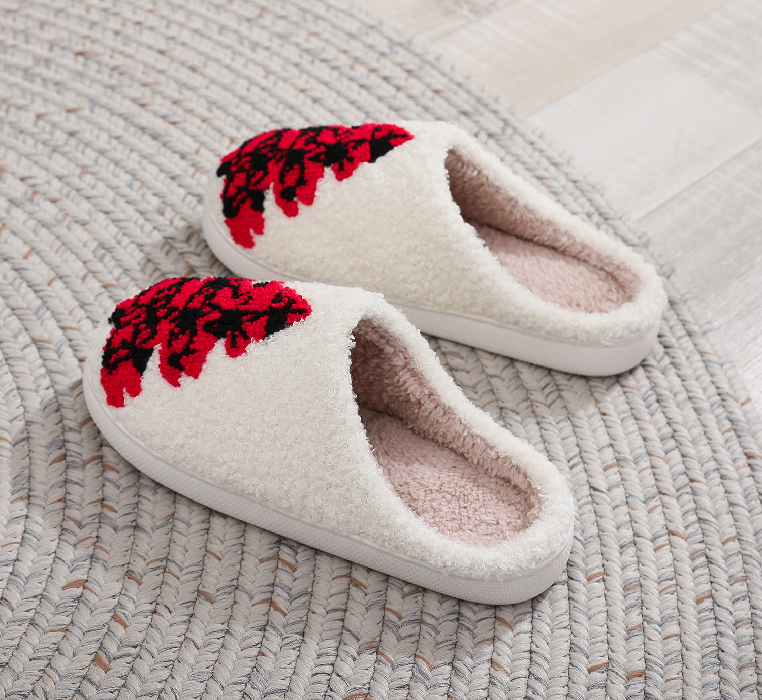 2024 New Christmas Tree Cotton Slippers for Winter Warmth Couples, Soft soled Shoes, Thick Anti slip 2 Pieces