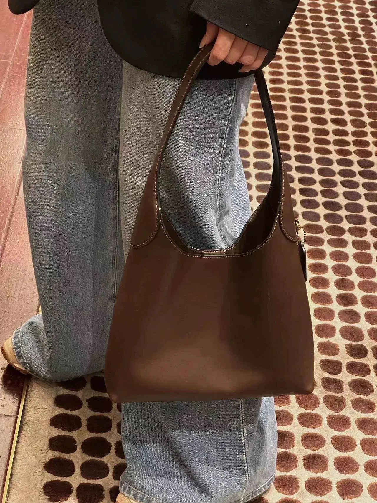 Best Seller Designer Brooklyn 28 YN Tote Bag High-Quality Single Shoulder Handbag 39 Large Capacity Minimalist Style