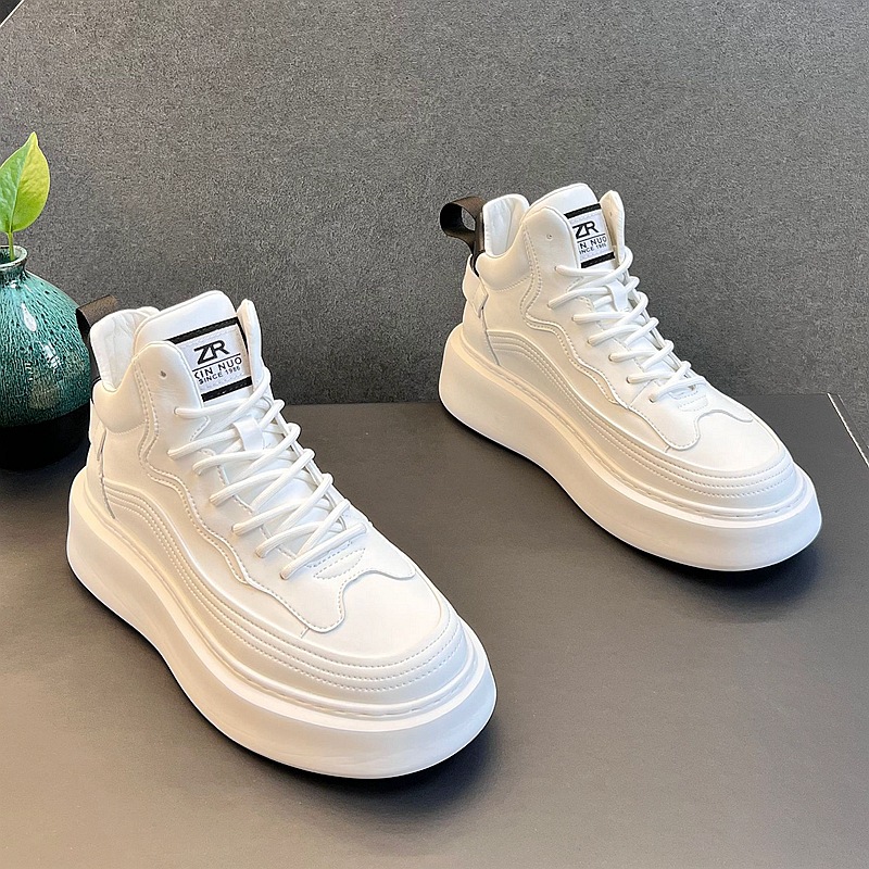 2024 Spring and Autumn New Breathable White Soft Leather Shoes Korean Edition Campus Bread Shoes Simple Fashion Versatile Leisure Sports Running Shoes