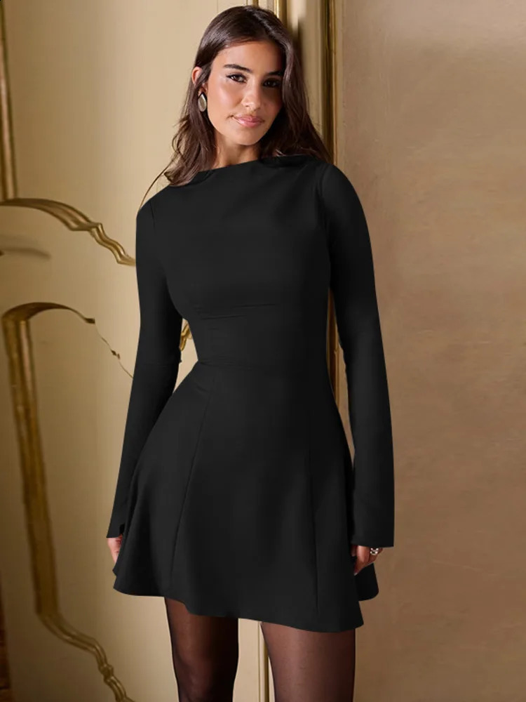 Mozision long sleeved high waisted sexy mini womens clothing autumn and winter item solid O-neck Bodycon club party dress elegant 241019