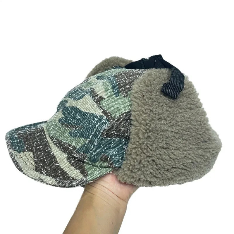 American Retro Polished Camouflage Lei Feng Hat Unisex Winter Outdoor Thickened Thermal Ear Protector Short Brim Flying Hats 241024