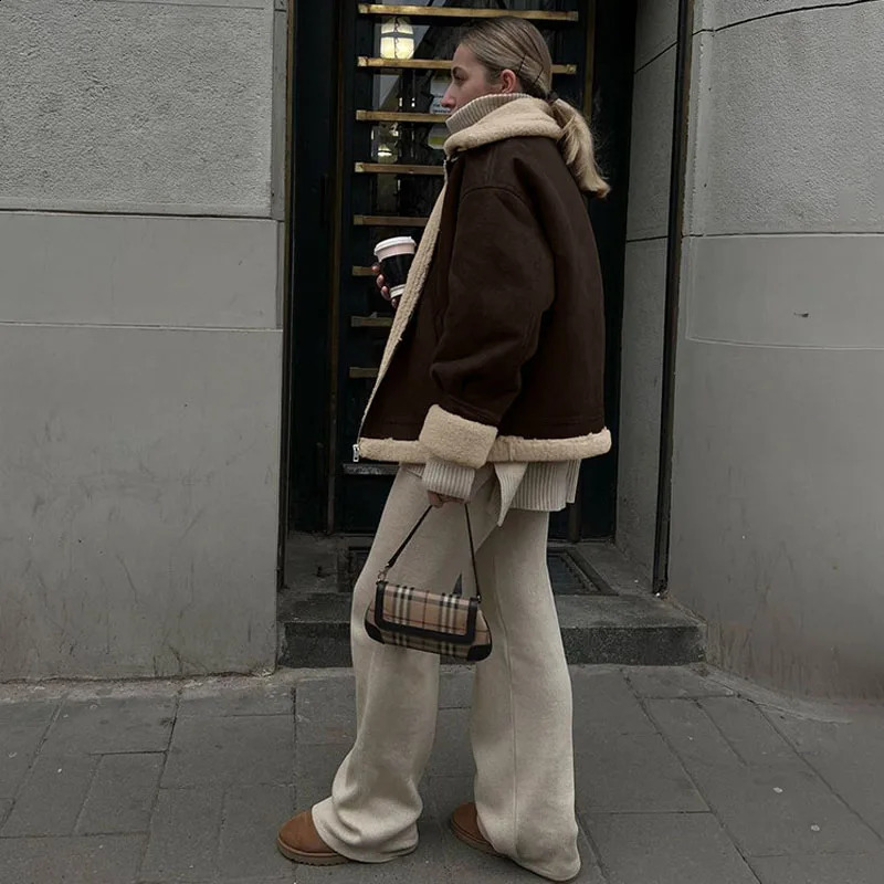 Womens Winter Loose Suede Jacket Womens Short Sherpa Warm Retro Jacket 241007