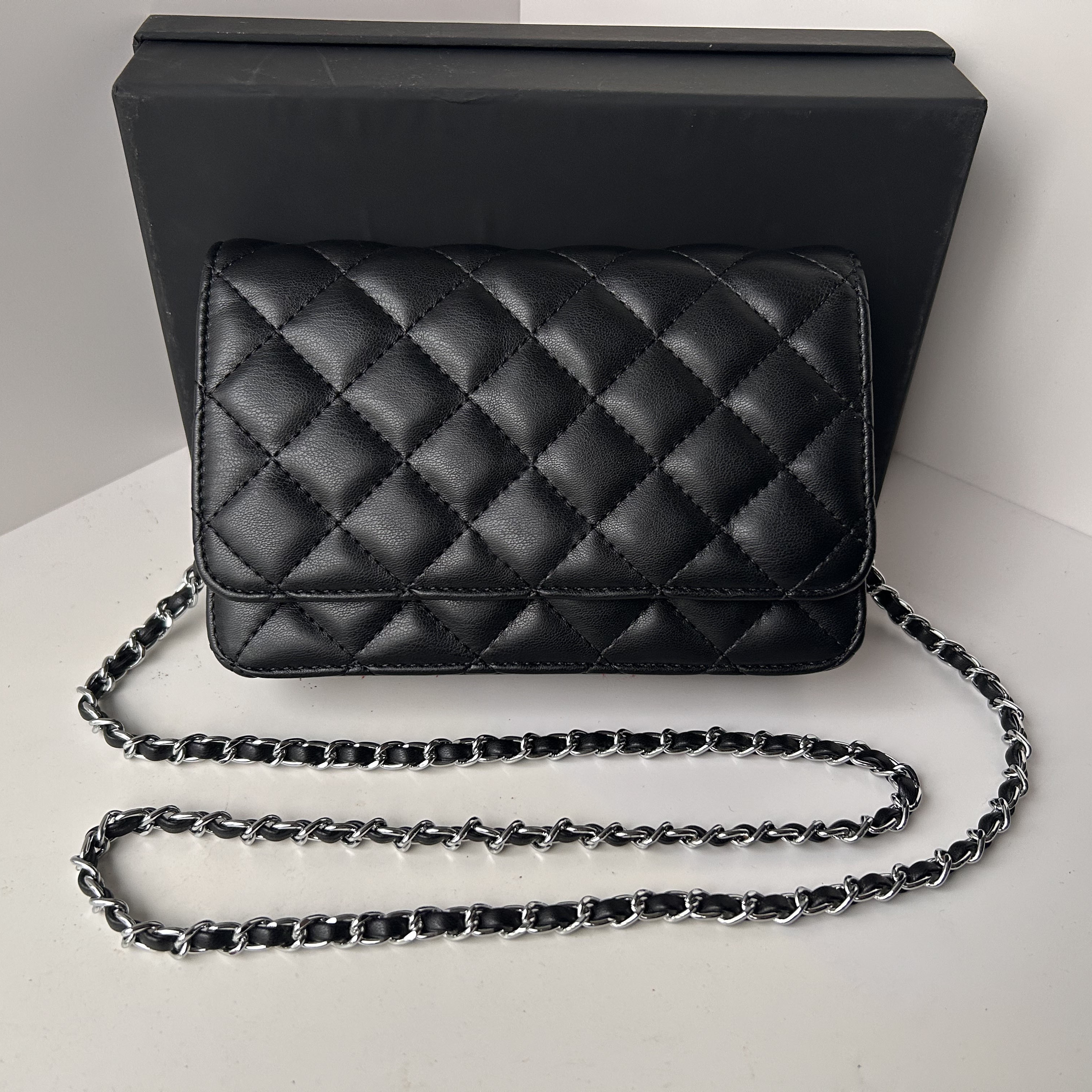 Designer bag Caviar bag Chain bag Leather plaid caviar Gold chain Silver Chain woc bag Shoulder bag Crossbody bag