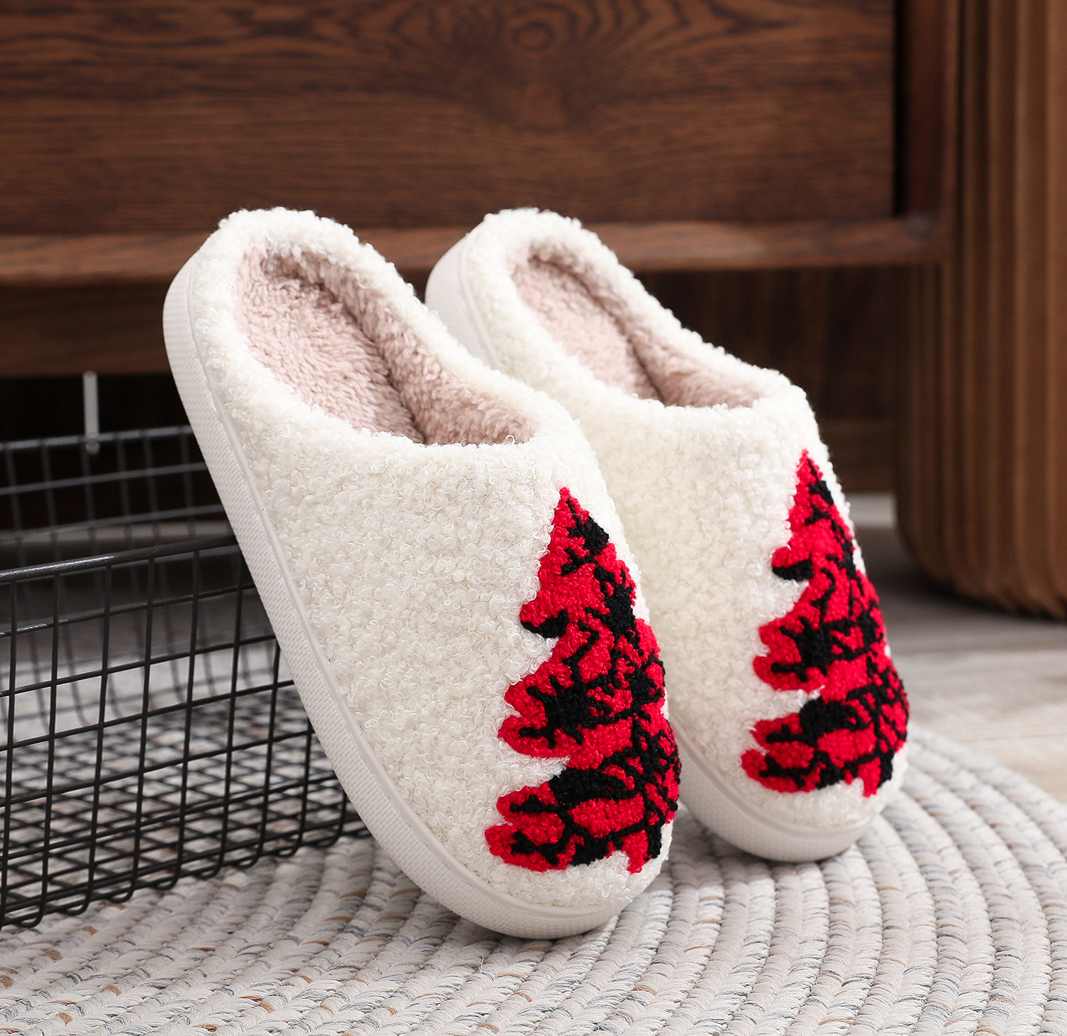 2024 New Christmas Tree Cotton Slippers for Winter Warmth Couples, Soft soled Shoes, Thick Anti slip 2 Pieces