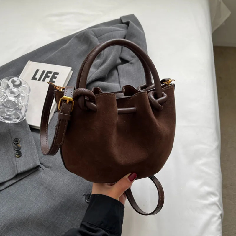 Womens mini suede shoulder bag winter Y2K fashion trend womens cross body bucket bag womens handbag and wallet 241021