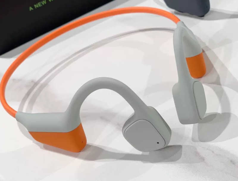 Headphones Earphones Bone Conduction Headphone Bluetooth 5.3 Wireless sports headphone does not fit the ear for long endurance H240924