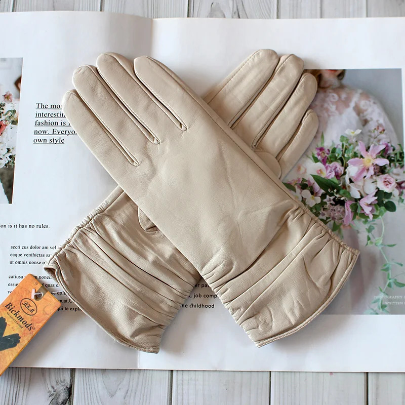 Winter Warm Sheepskin Gloves for Women with Velvet Lining and Colored Genuine Leather Motorcycle Driving Gloves 241024