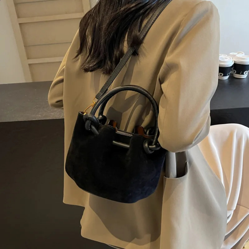 Womens mini suede shoulder bag winter Y2K fashion trend womens cross body bucket bag womens handbag and wallet 241021