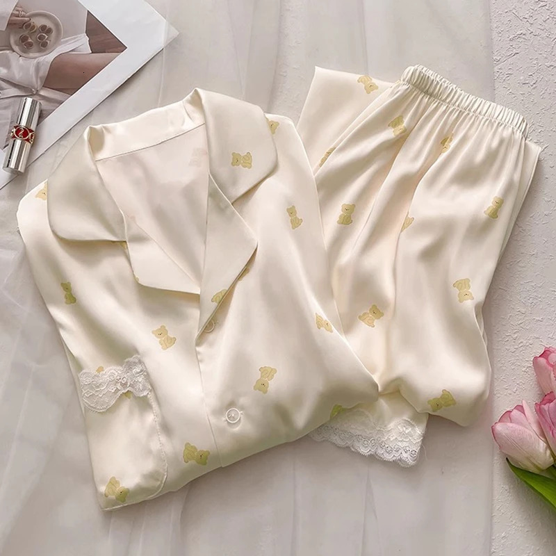 2025 New Designer Cute Cartoon Bear Women s Pamas Kawaii Lace Elegant Casual fashion Pajamas Autumn Winter Cute Fashion Home Pajamas