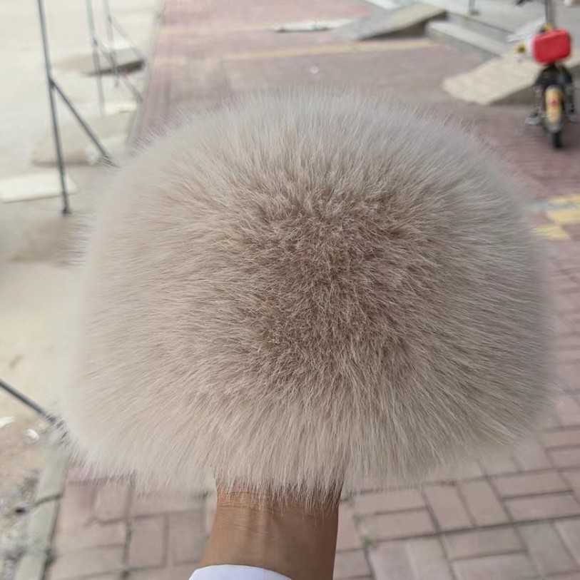 2024 Brand Womens Natural True Fox Fur Hat Winter True Fox Fur Bean Hat Handmade Warm and Soft Knitted True Fox Fur Skull Hat W240822