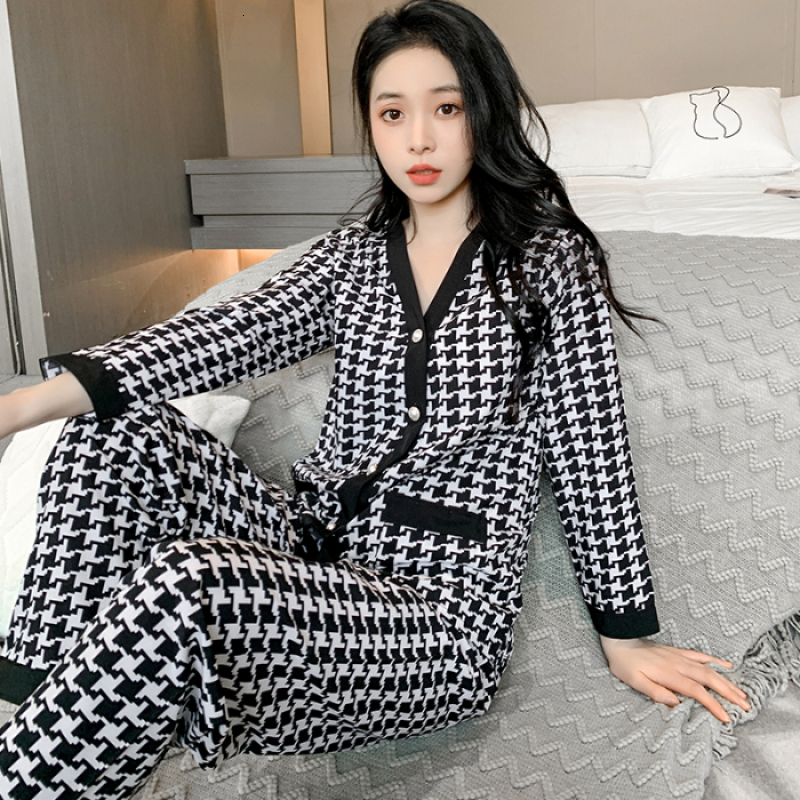 2025 New Love Letter Printed Women s Pamas Button V neck Design Autumn Fashion Pajama Set Soft fashion Casual Cute Home Clothes