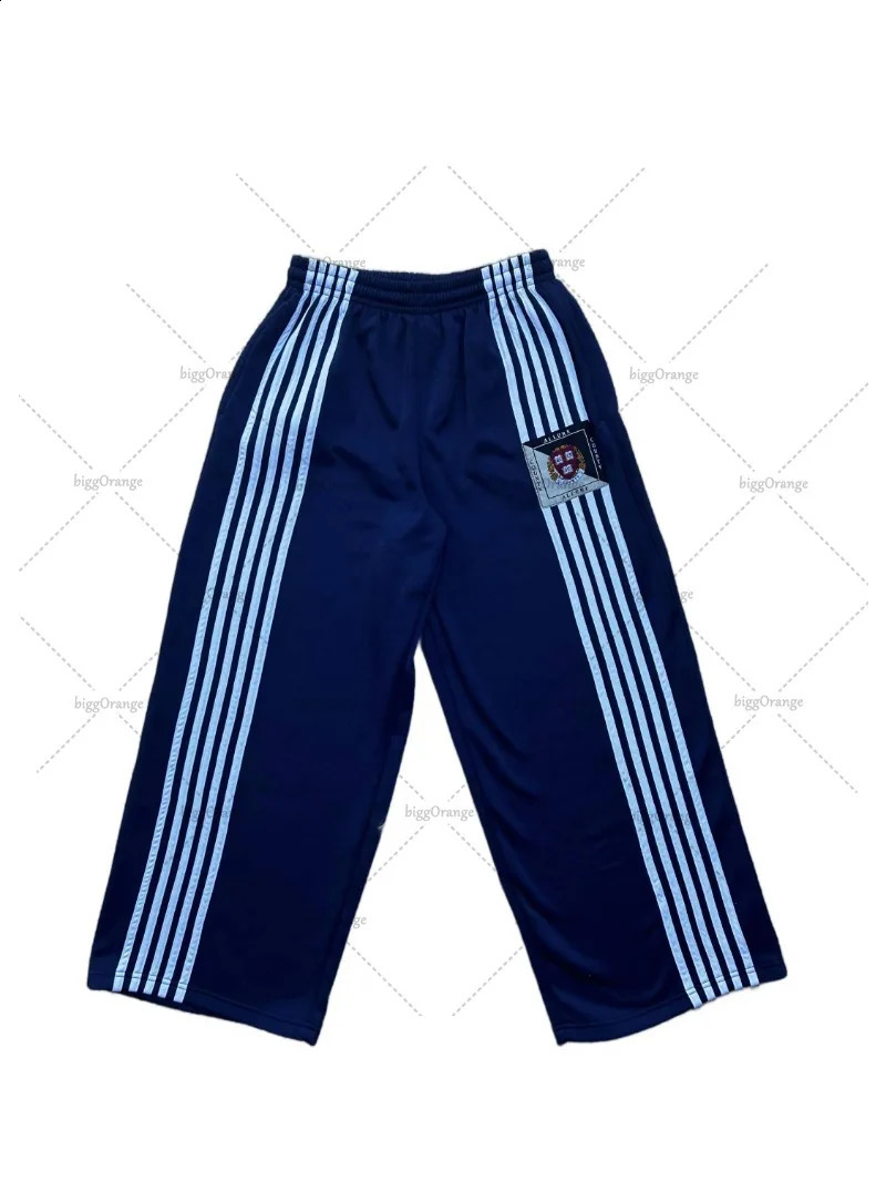 Street Harajuku retro striped knitted pants for men Y2k fashion casual wide leg pants hip-hop fashion oversized mens pants 241021