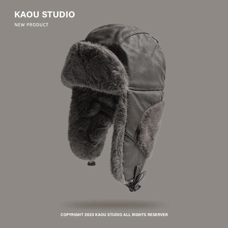 Winter Mens and Womens Leather Lei Feng Cap Retro Cold-proof Russian Hat Outdoor Velvet Ski Cycling Ear Protectors Bomber Hats 241024