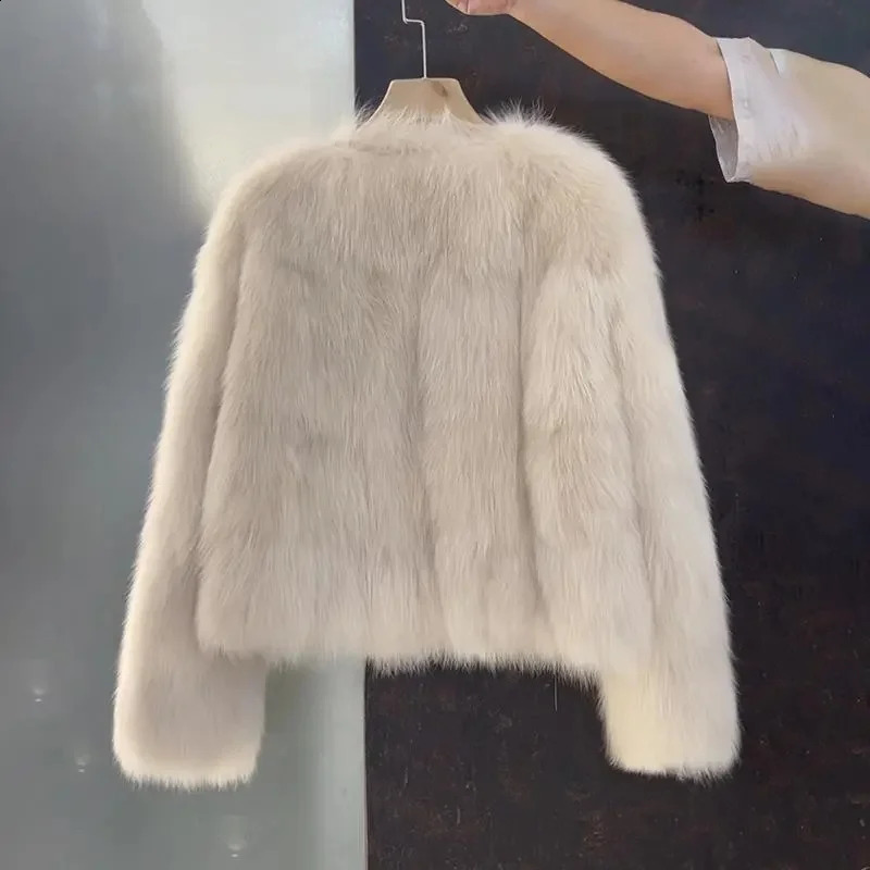 Korean temperature autumn and winter womens jacket fashion ultra-thin fur leather button small perfume jacket women 241021