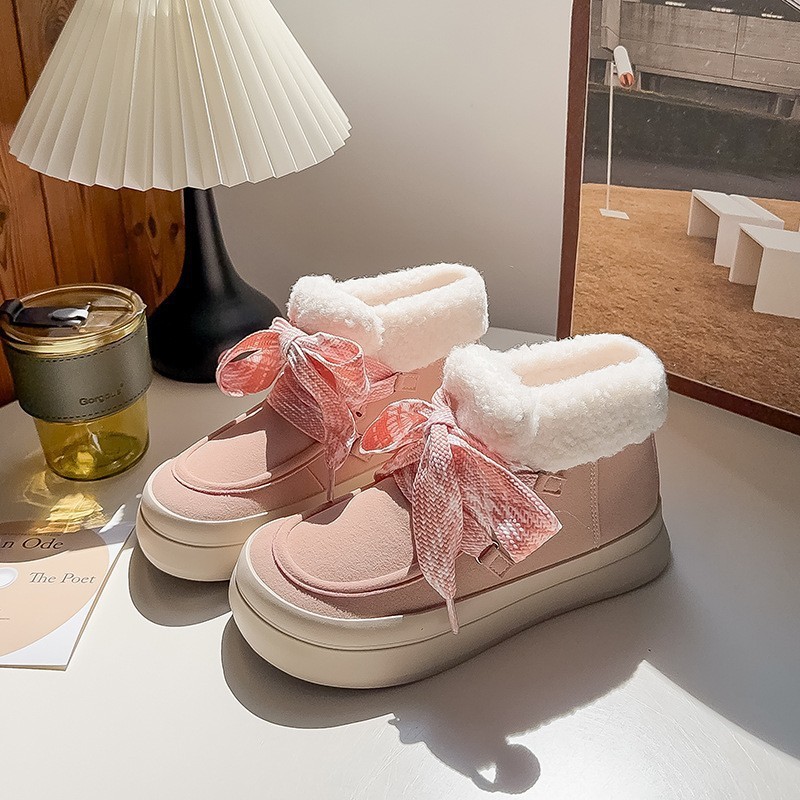 Women's Winter New Warm Thick Soled High Rise Retro Plush Short Boots