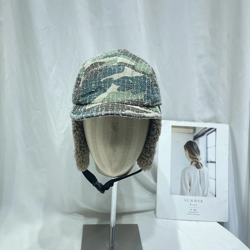 American Retro Polished Camouflage Lei Feng Hat Unisex Winter Outdoor Thickened Thermal Ear Protector Short Brim Flying Hats 241024