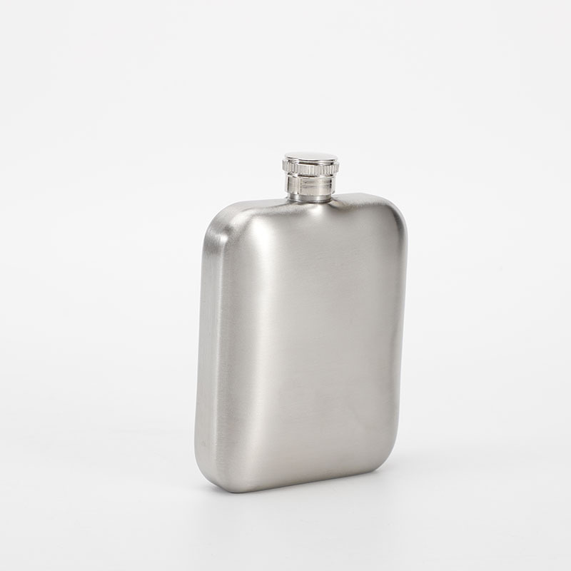 Outdoor 6 oz square flask portable carry-on stainless steel Russian tipple manufacturer wholesale