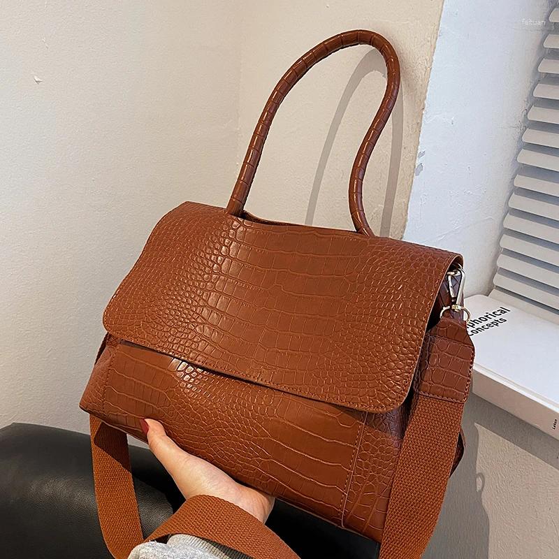 Tote Bags Office For Women: Hot PU Leather Briefcase, Large Capacity, Lightweight, Textured Women: Briefcase, Capacity, Lightweight,